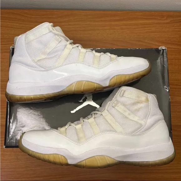 Jordan 11 Retro Silver Anniversary