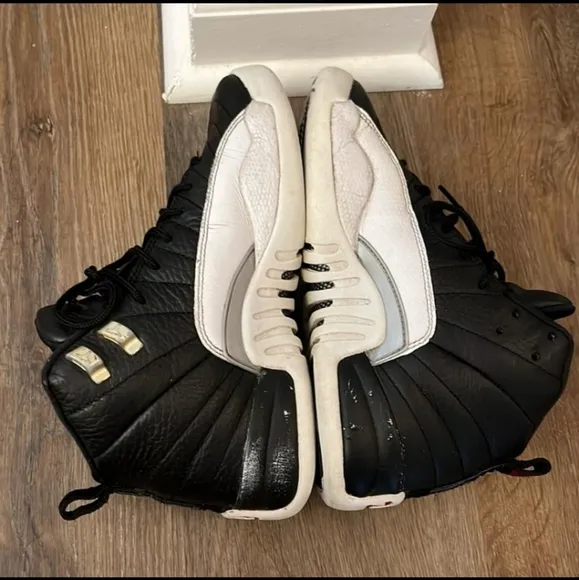 Jordan 12  retro  black white sneakers size 6.5