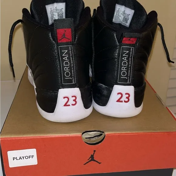 Jordan 12 Retro playoff