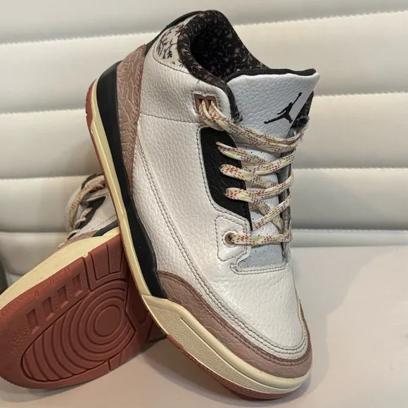 Jordan 3 Retro &quot;Vintage Floral&quot; PS Girl - Sz: 3Y - White/Anthracite/Red Stardust
