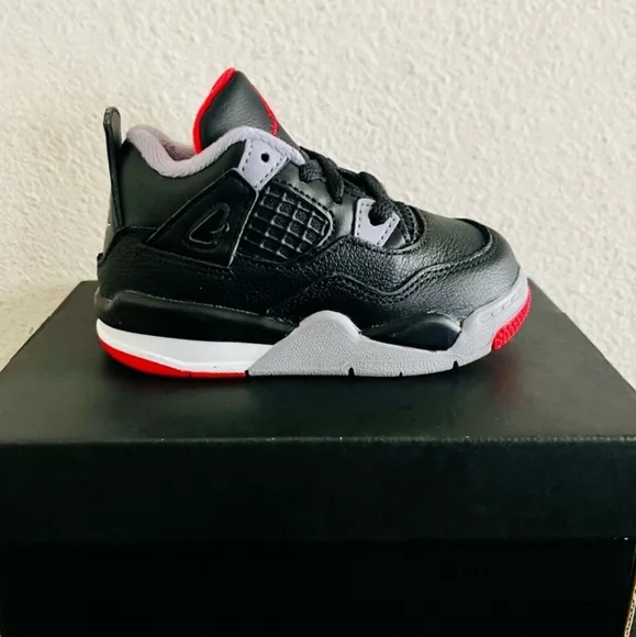 Jordan 4 retro Bred reimagined toddler sneakers. 6c
