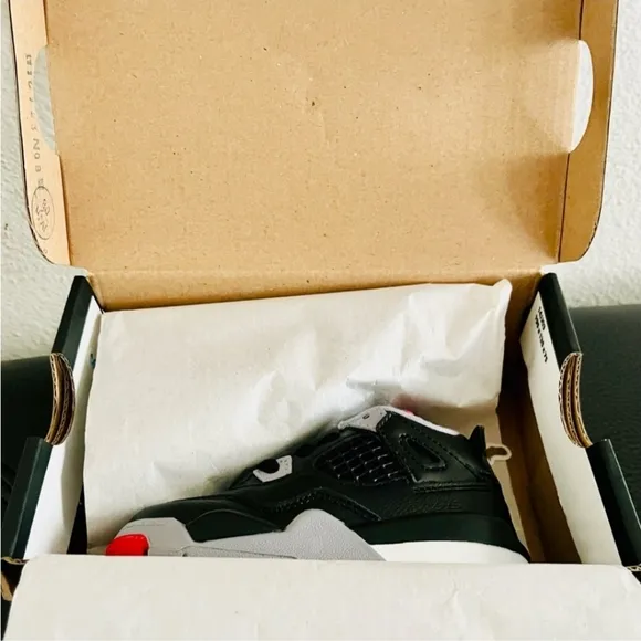 Jordan 4 retro Bred reimagined toddler sneakers. 6c