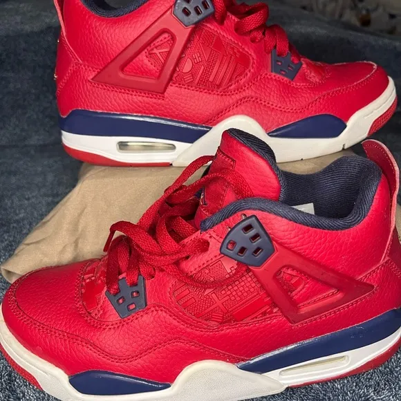 Jordan 4 retro fiba Air color red