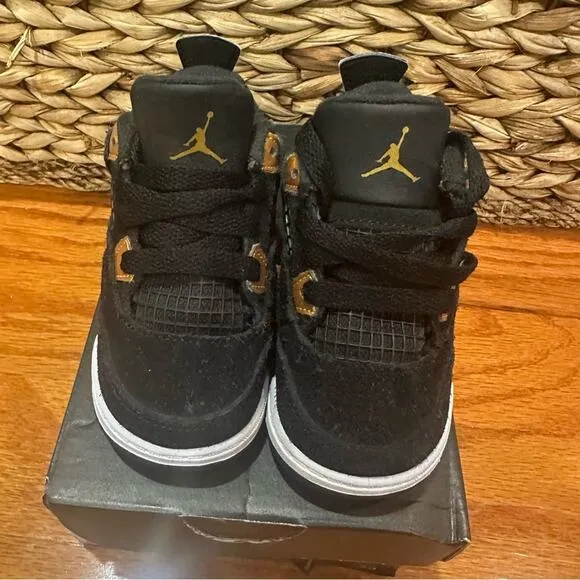 Jordan 4 Retro Sneakers sz 5c Black on Black Retro 4 Sneakers toddler sz 5