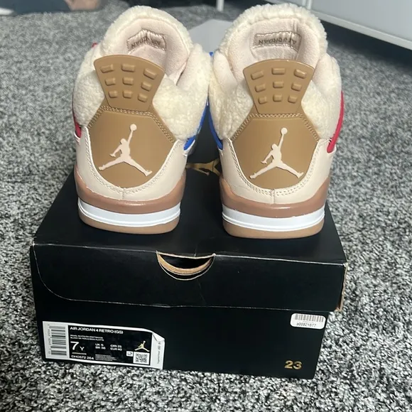 Jordan 4 Retro Sneakers WNS “Wild Things”