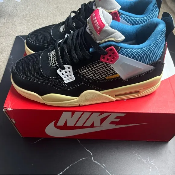 Jordan 4 Retro Union LA Mid Off Noir