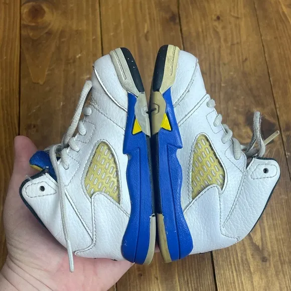 Jordan 5 Retro Laney sneakers toddler size 6C