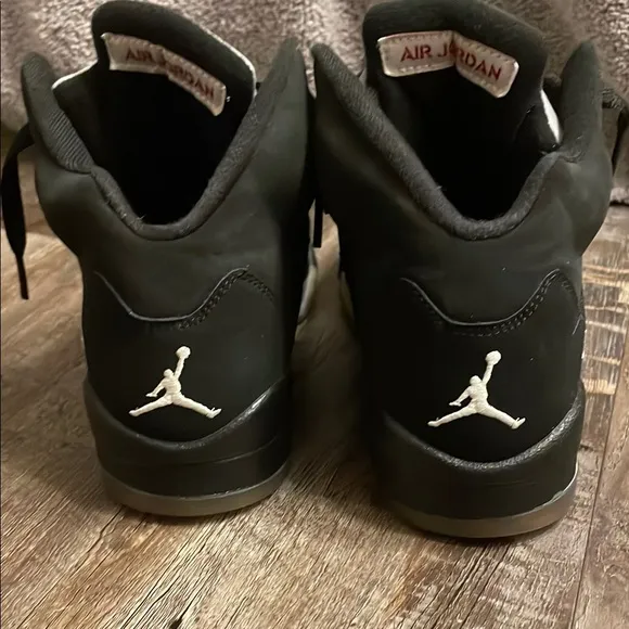 Jordan 5 retro (size 7)