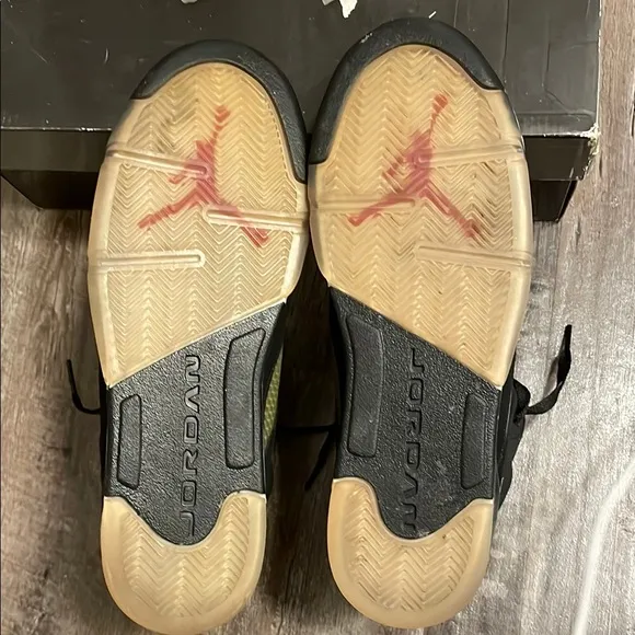 Jordan 5 retro (size 7)