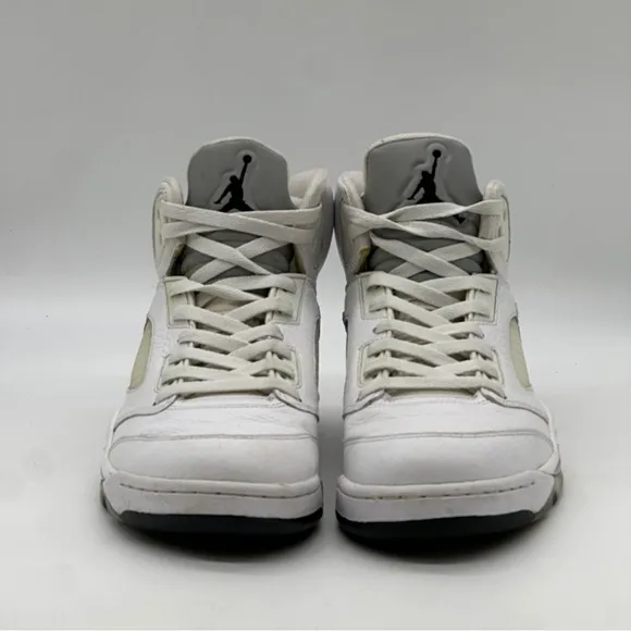 Jordan 5 Retro Sneakers. Size 10