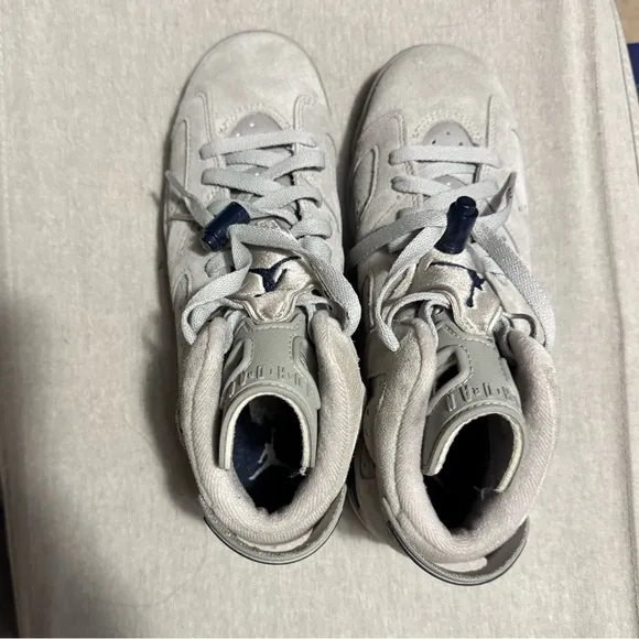 Jordan 6 Retro Georgetown