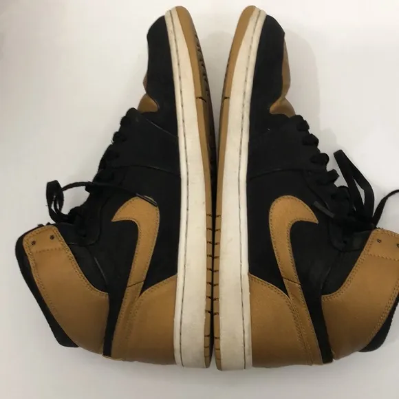 JORDAN AIR 1 RETRO HIGH MELO BASKETBALL SNEAKERS MENS SIZE 11.5