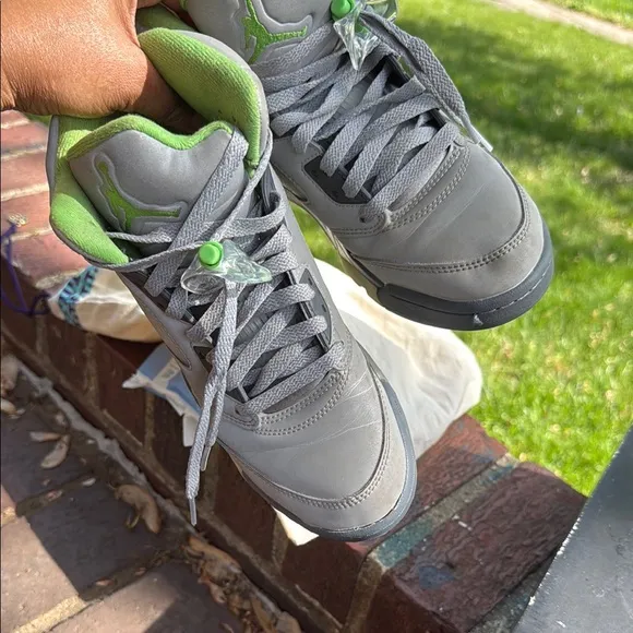 Jordan Air 5 Retro GS size 7Y