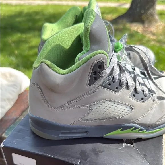 Jordan Air 5 Retro GS size 7Y