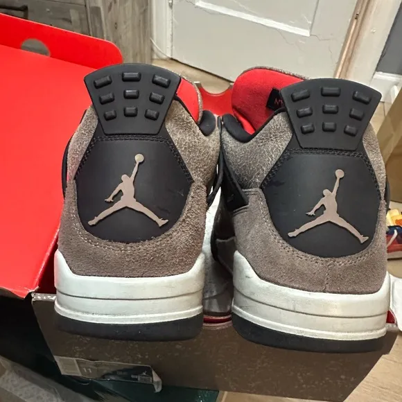 Jordan Air Retro 4 Sneakers size 11