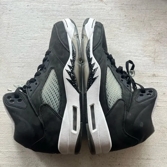 Jordan Black and White High-Top Sneakers Retro 5 Oreo