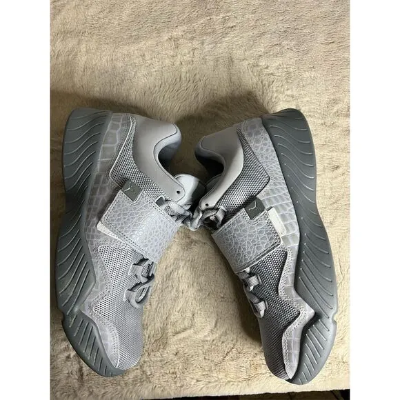 Jordan J23 Men's Sneakers Size 9 Gray Low Top Casual Athletic Shoes