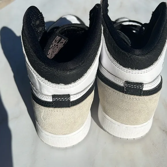 Jordan Kids- Jordan 1 Retro High OG &quot;Stage Haze&quot; sneakers!