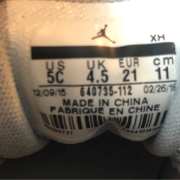Jordan Retro 1 mid white wolf grey sneakers