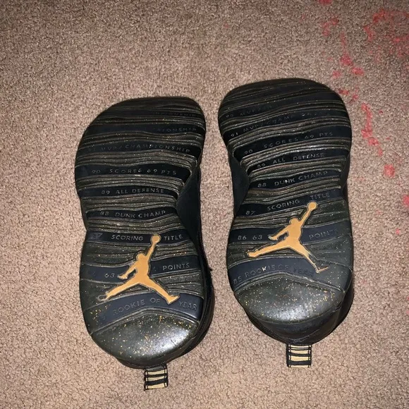 Jordan Retro 10s NYC. Size 11, comes with original box