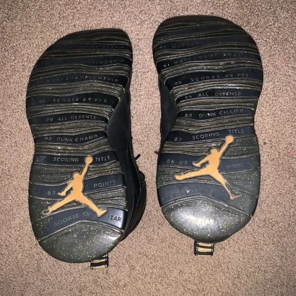 Jordan Retro 10s NYC. Size 11, comes with original box