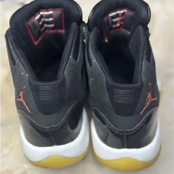 Jordan Retro 11 (5Y)