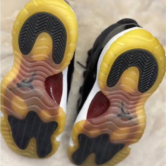 Jordan Retro 11 (5Y)