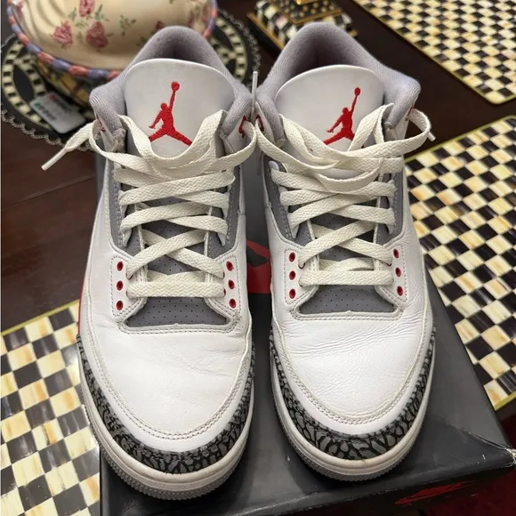 Jordan Retro 4 “ Fire Red” Size 10 OG Box