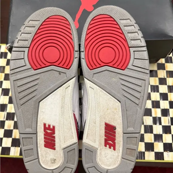 Jordan Retro 4 “ Fire Red” Size 10 OG Box