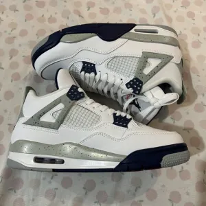 Jordan Retro 4 Midnight Navy White Sneakers