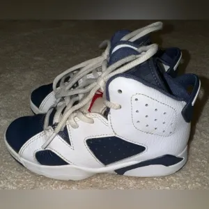 JORDAN RETRO 6 SNEAKERS 12T