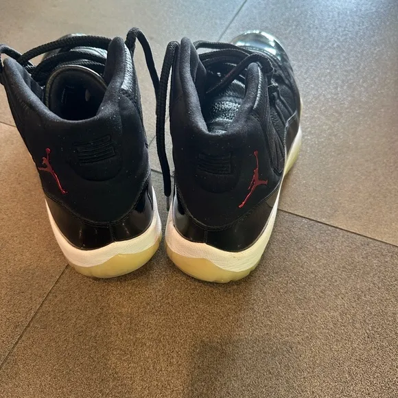 Jordan Retro Black and Red Basketball SneakersWorn once