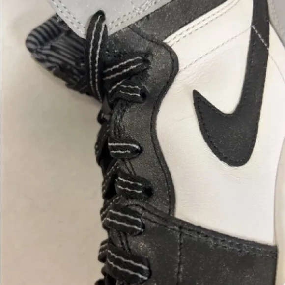 Jordan retro high OG Baron