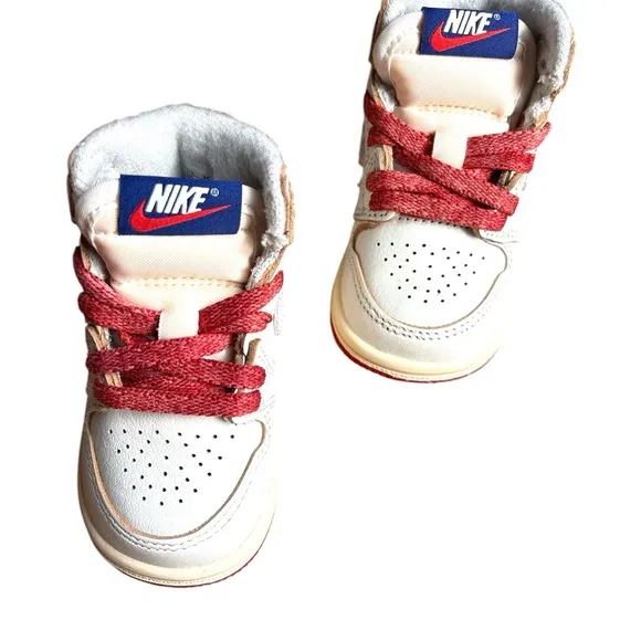 Jordan Retro High-Top Baby Sneakers 3c
