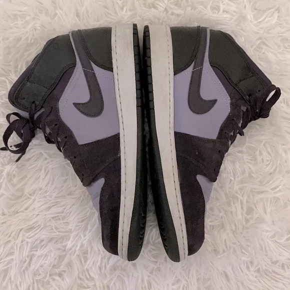 Jordan retro mid Iron purple sneakers