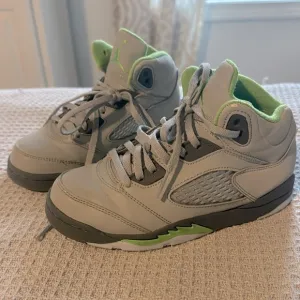 Jordan retro shoes