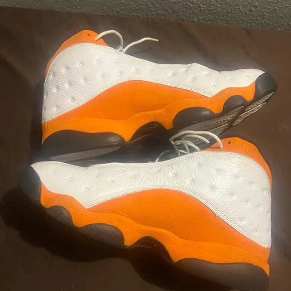 Jordan Sneakers White and Orange Retro 13 Starfish