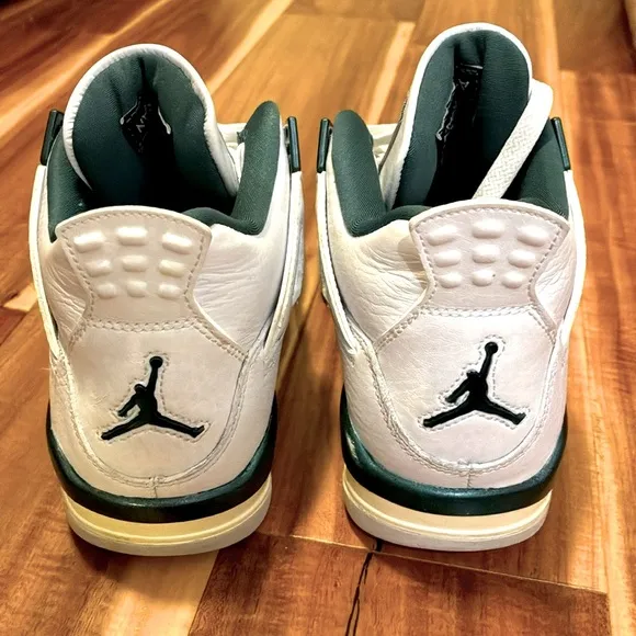 Jordan’s Retro 4 ~  White and Green Sneakers✨