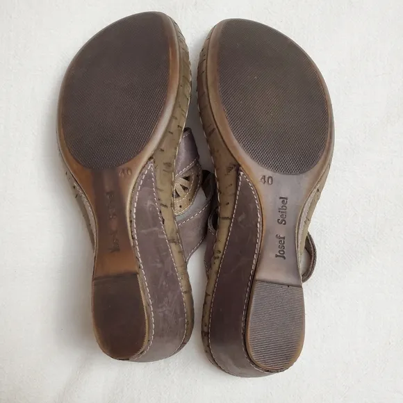 Josef Seibel Purple Sandals The European Comfort Shoe Women's Size 40 Classic
