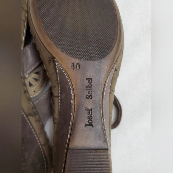 Josef Seibel Purple Sandals The European Comfort Shoe Women's Size 40 Classic
