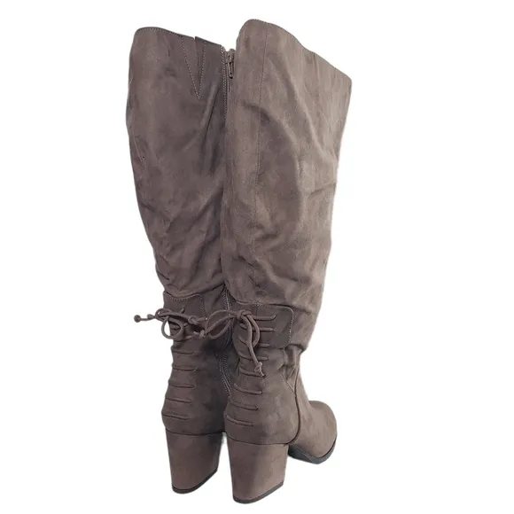 Journee Collection Taupe Faux Suede Pull-on Slouch Block Heel Boots Sz 9