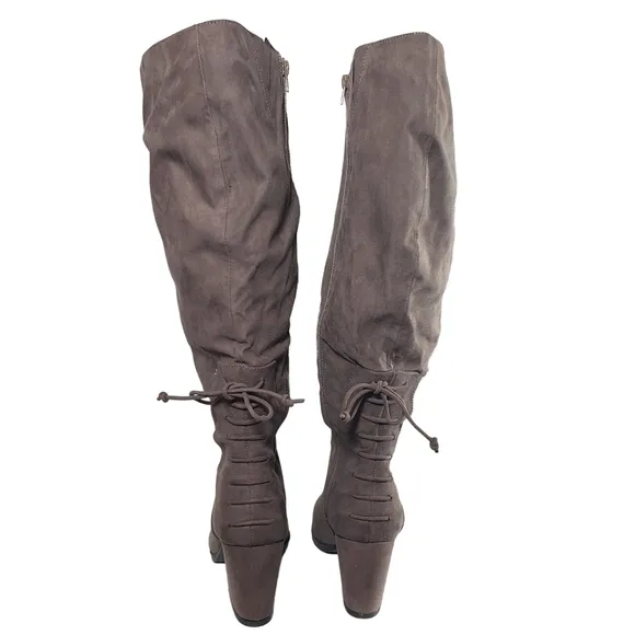Journee Collection Taupe Faux Suede Pull-on Slouch Block Heel Boots Sz 9