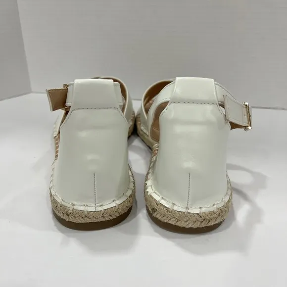 Journee Collection Womens Lyddia Heeled‎ Sandals. Size 9. Color: White