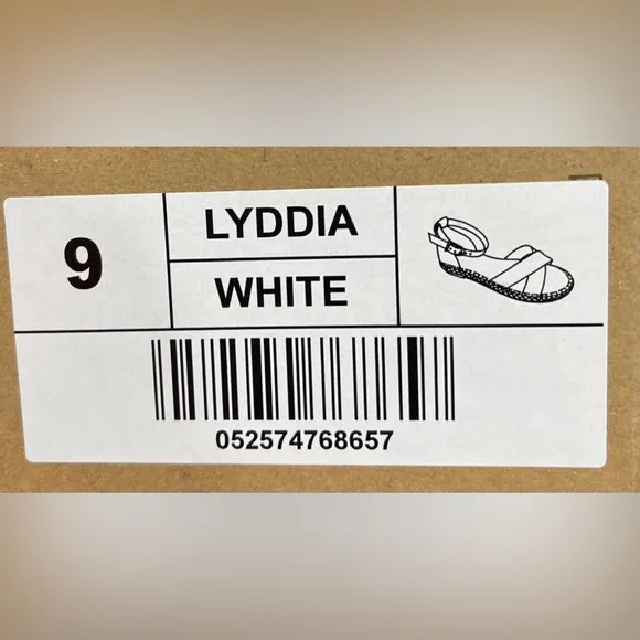 Journee Collection Womens Lyddia Heeled‎ Sandals. Size 9. Color: White