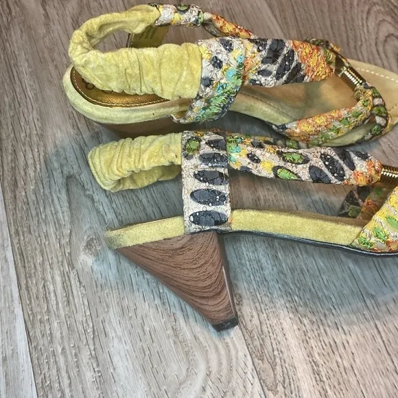J.Renee &quot;Yolanda&quot; Fabric and Suede Wood Heel Green Women’s Sandals Size …