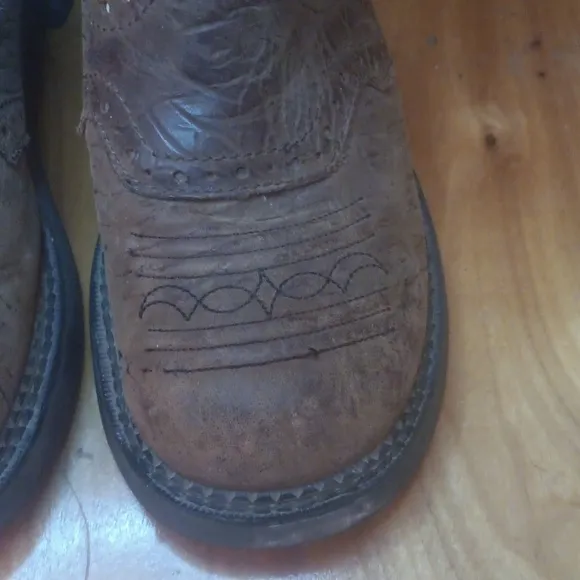Justin Brown and White Western Boots Size 8