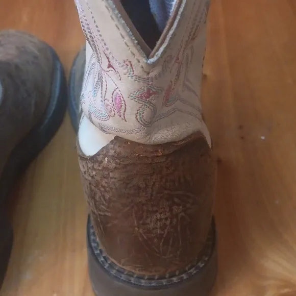 Justin Brown and White Western Boots Size 8