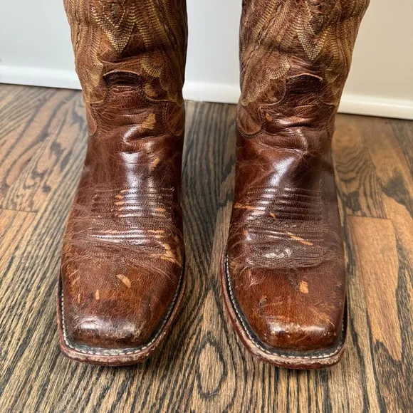 Justin L2680 Classic Western Distressed Vintage Goat Foot Square Toe Boots 7