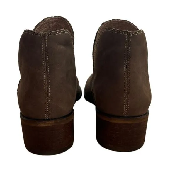 KAANAS NWOT Women's Tan Mexicali Ankle Boot Booties Perforated Detail Size 8