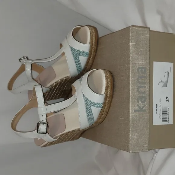 𝅺kanna Wedge Spadrille Leather Sandals